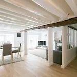 Lafayette Private Apartment